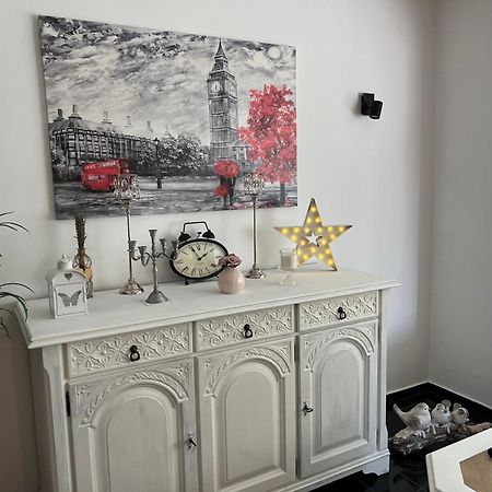 Exklusive Ferienwohnung Mit 3 Schlafzimmern Und 2 Baedern! 알테나우 외부 사진